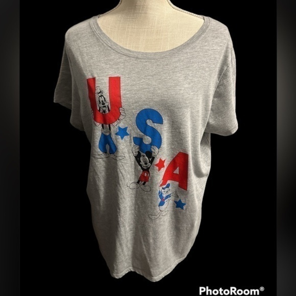 Disney Red White‎ and Blue USA shirt. Size 2x